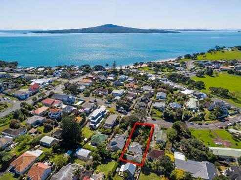 10 Handley Avenue, Narrow Neck