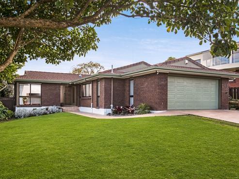 77 Dalwhinnie Parade, Highland Park