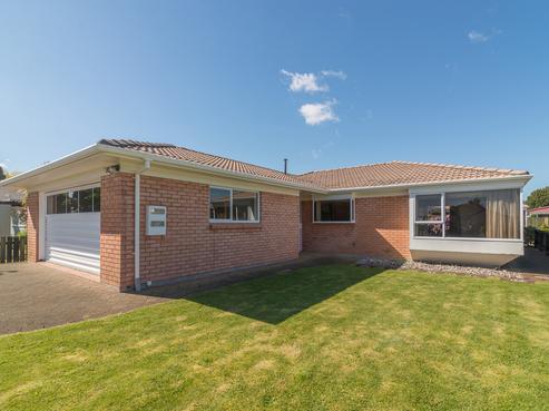 10A Holland Street, Glenholme