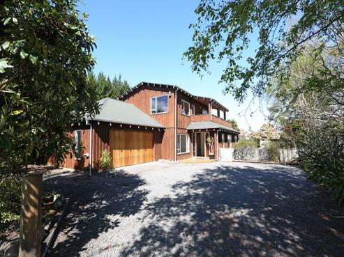 2 Waitetoko Road, Lake Taupo (East)