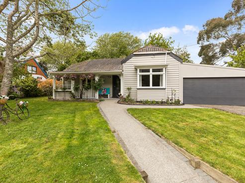 23 Norfolk Street, Belmont
