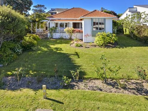 2 Clifton Road, Waiake