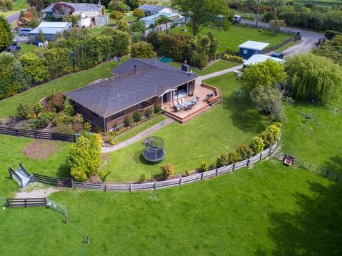 25 Sangsters Road, Bunnythorpe