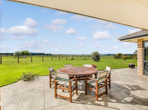 206 Taurangaruru Road, Waiuku