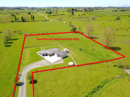 89 Eyre Road, Ngahinapouri
