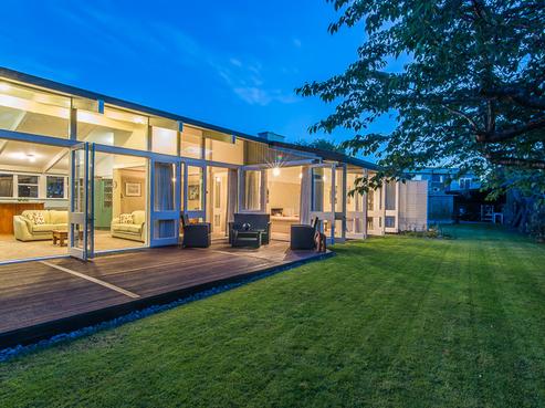 6 Park Road, Paraparaumu Beach