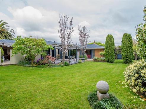 14 Nimmo Avenue West, Waikanae