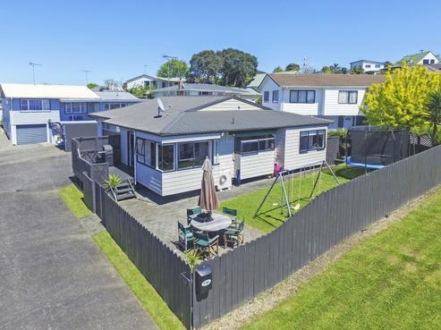 2/61 Nelson Street, Howick