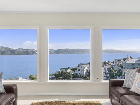 12 The Crescent, Roseneath