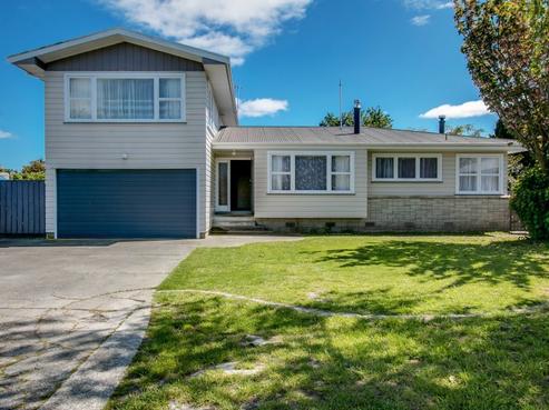 11 Barnett Place, Pirimai