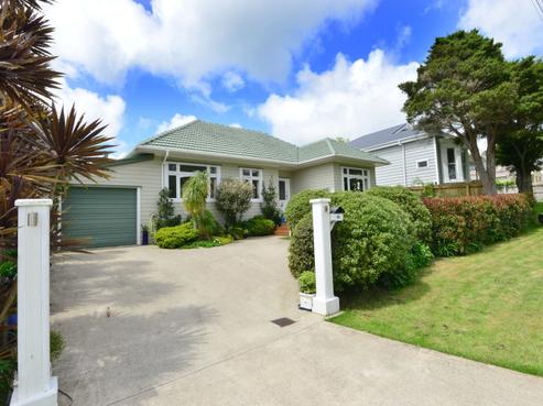 110 Awaroa Road, Helensville
