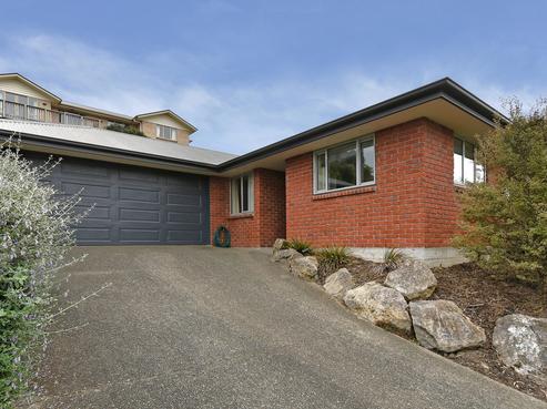 13 Valley Heights Road, Stepneyville