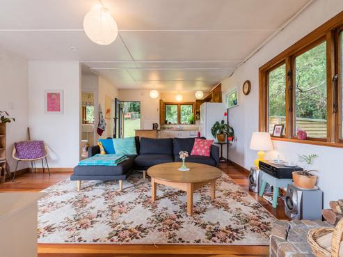 187 Victory Road, Laingholm