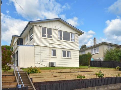 8 Hanlon Street, Halfway Bush