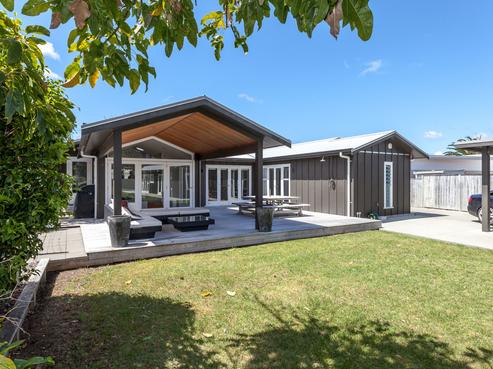 227 Bellona Road, Whangamata