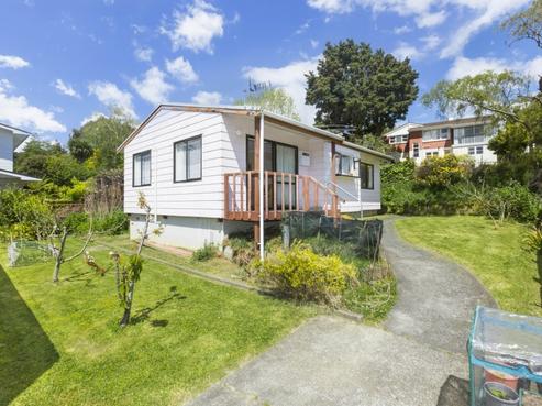 2/12 Gloucester Street, Silverstream