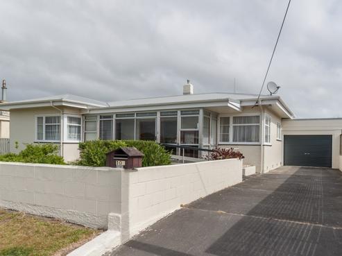 100 Seabury Avenue, Foxton Beach
