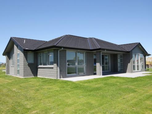 14 Costello Drive, Ngatea