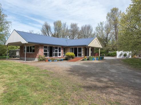 32 Trevors Road, Hampstead