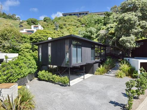 242N Main Road, Moncks Bay