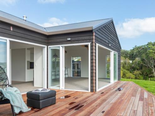 5 Wendy Hood Way, Snells Beach