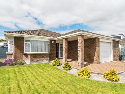 17 Dorset Road, Springvale