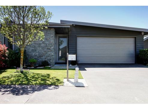 5 Vesper Lane, Yaldhurst