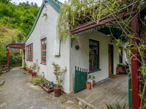 52 Hawkhurst Road, Lyttelton