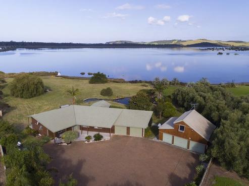 326 Omaha Flats Road, Tawharanui Peninsula