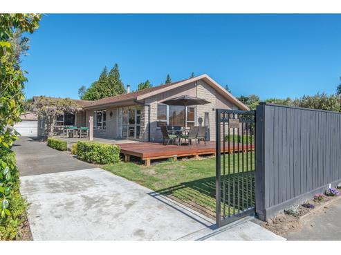 16 Yardley Street, Avonhead