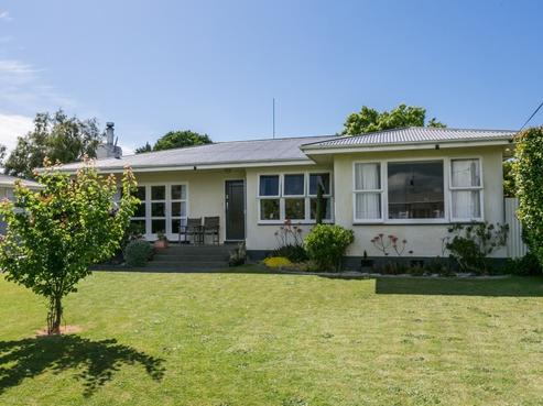 78 Harold Holt Avenue, Onekawa