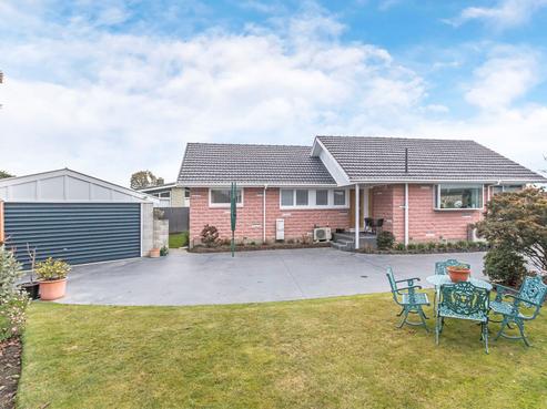 11 Ostend Place, Avonhead