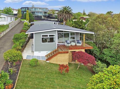 15 Beacon Avenue, Campbells Bay
