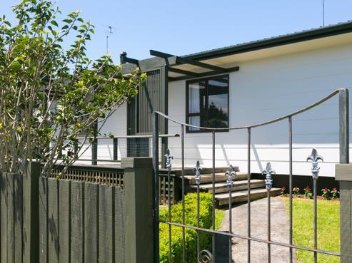 24 Lantana Avenue, Bell Block