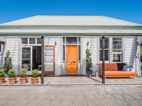 12 Onslow Street, West End