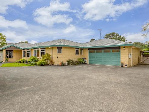 10 Mary Huse Grove, Manor Park