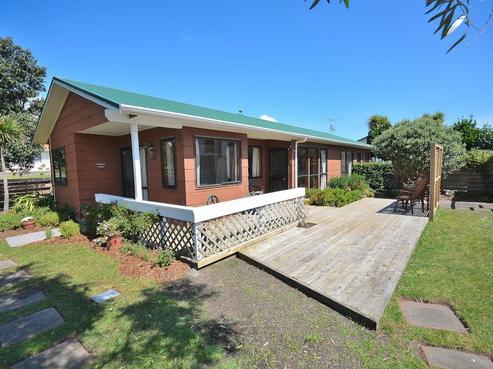 38 Eruini Street, Waikanae Beach