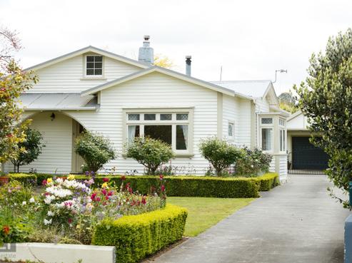 8 Grey Street, Feilding