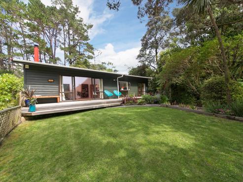 229 Victory Road, Laingholm