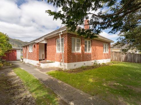 6 Bush Street, Naenae