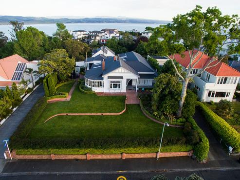 11 Cobden Road, Napier Hill