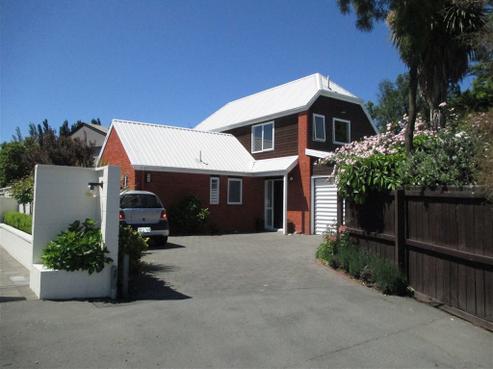 4A Thurlestone Place, Burnside
