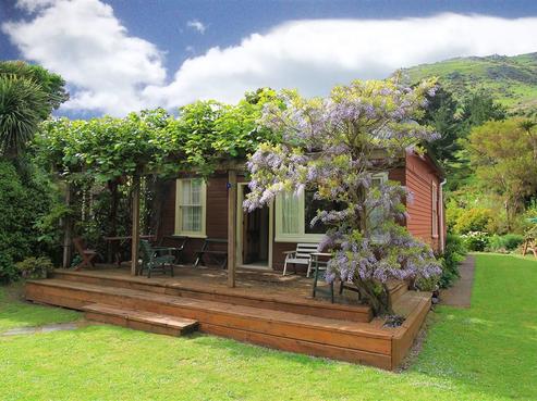 9 Factory Road, Little Akaloa