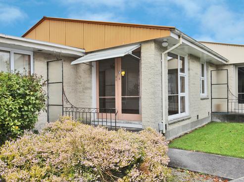 34 Edward Avenue, Edgeware
