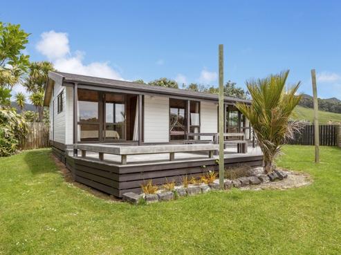 14A Moray Place, Whiritoa