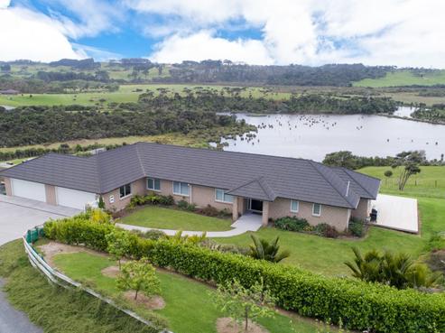 95A Tuparekura Road, South Head