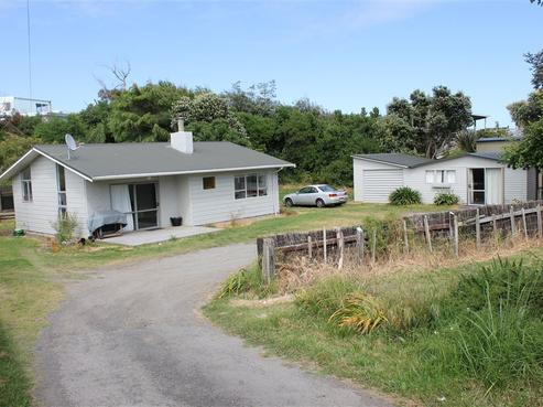 57 Tasman Road, Otaki Beach