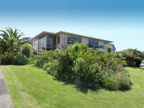 14 Clifton Road, Waiake