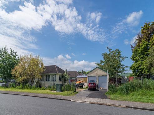 30 Meadowbank Crescent, Fordlands
