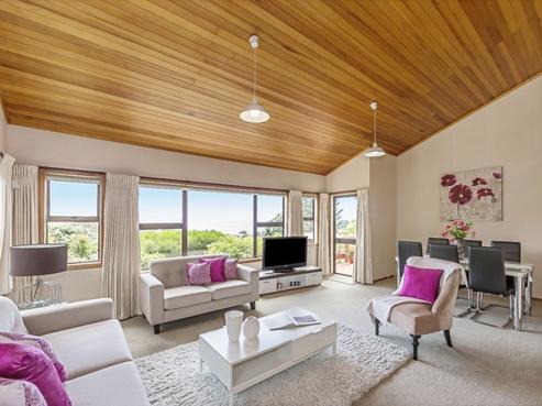 16A Totara Road, Stanmore Bay